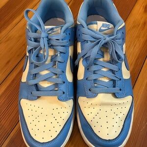 Nike Low-Top Sneakers in Light Blue and White